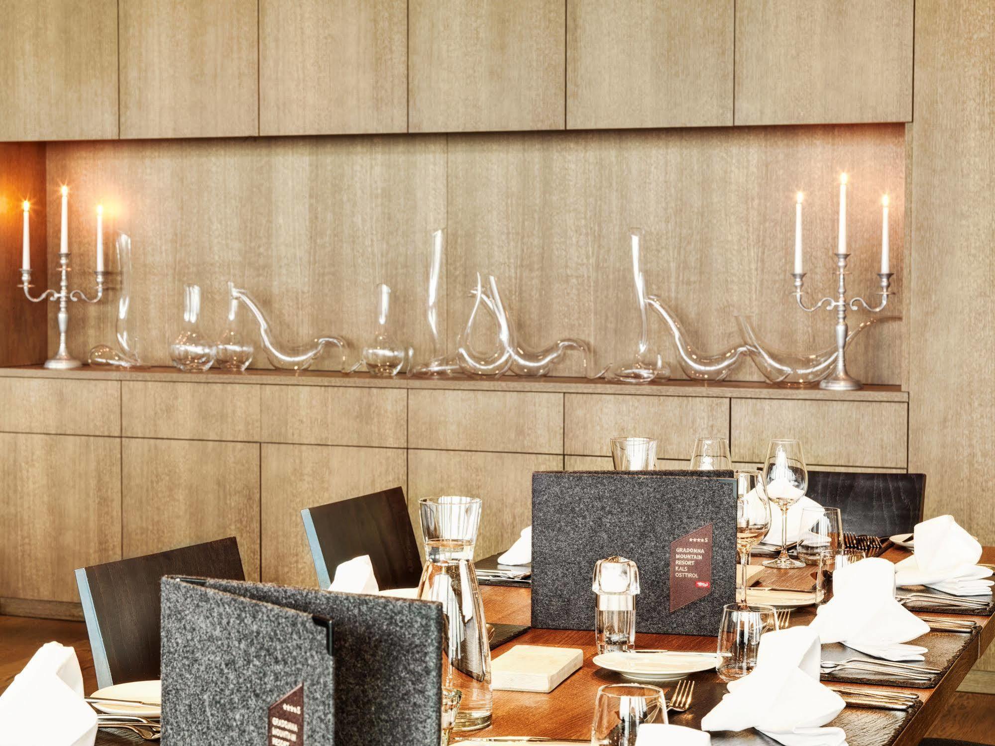 Hotel Gradonna Mountain & 4*